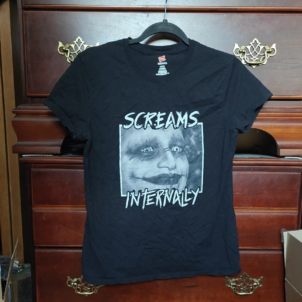 Black Graphic Tee - Screams Internally